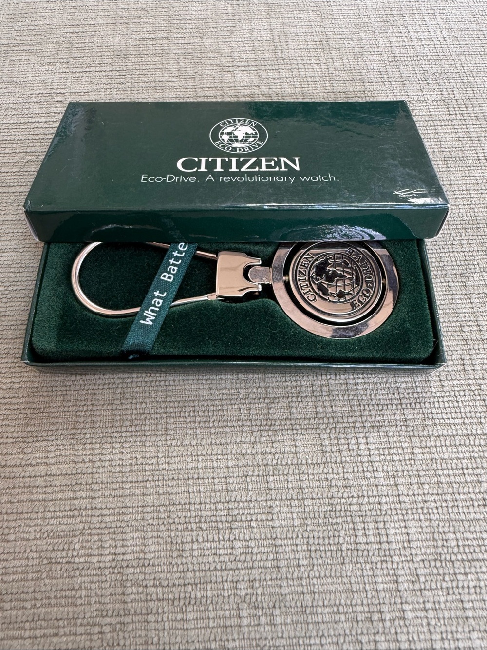 Ultra RARE Vintage Citizen
Watch Dealer Promo Two Tone
Spinner Keychain 1.5v - Picture 7 of 8